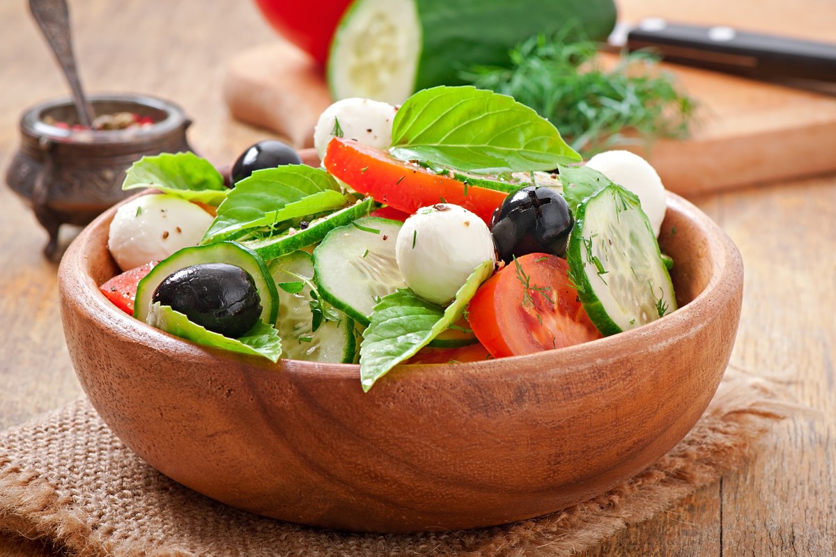 fresh-vegetable-greek-salad-close-up (1)